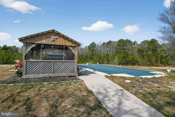 $950,000 | 33096 Johnson Road, Salisbury, MD 21804