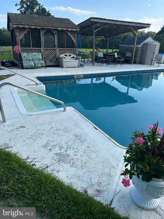 $950,000 | 33096 Johnson Road, Salisbury, MD 21804