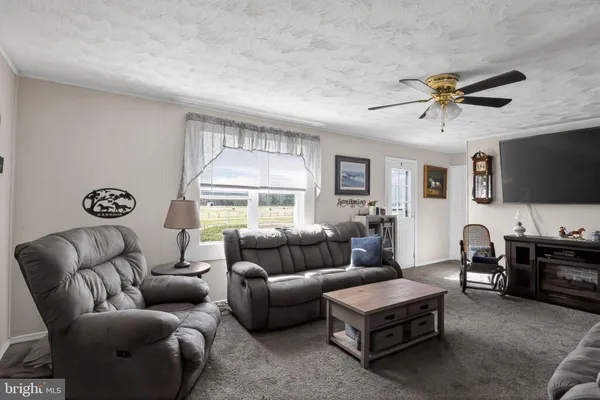 $950,000 | 33096 Johnson Road, Salisbury, MD 21804