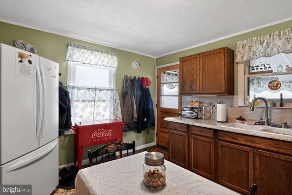 $950,000 | 33096 Johnson Road, Salisbury, MD 21804