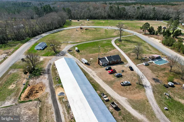 $950,000 | 33096 Johnson Road, Salisbury, MD 21804