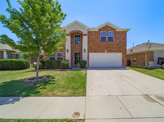 $350,000 | 4016 Summerhill Lane, Fort Worth, TX 76244