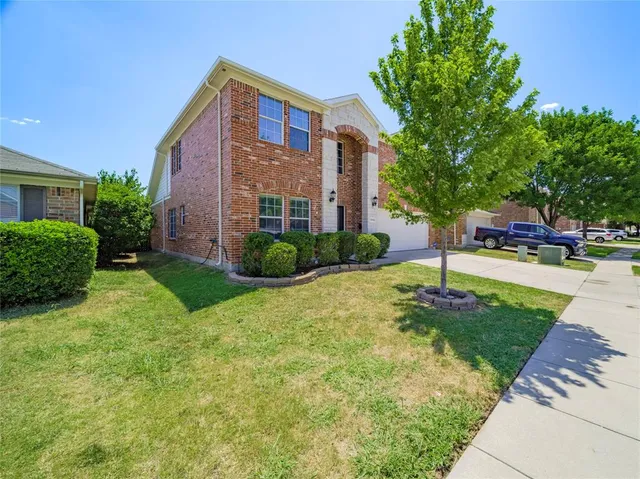 $350,000 | 4016 Summerhill Lane, Fort Worth, TX 76244