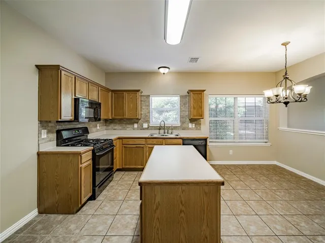 $350,000 | 4016 Summerhill Lane, Fort Worth, TX 76244