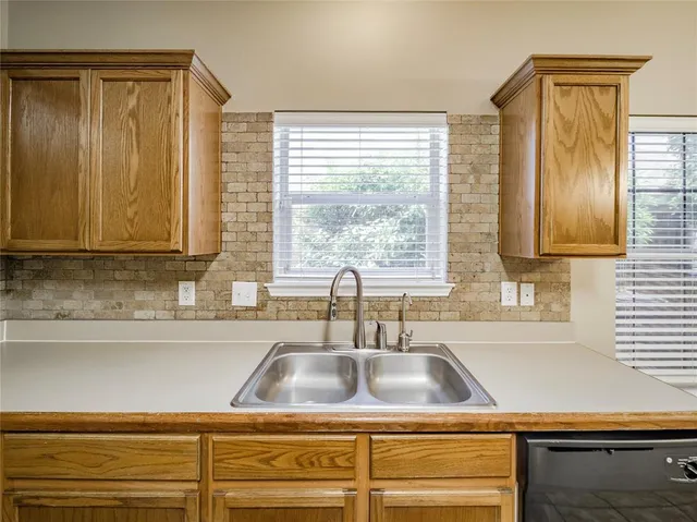 $350,000 | 4016 Summerhill Lane, Fort Worth, TX 76244