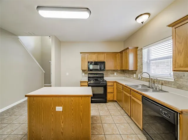 $350,000 | 4016 Summerhill Lane, Fort Worth, TX 76244