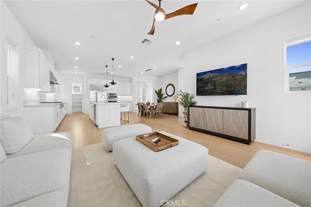 427 Flycatcher Irvine, CA 92618 - Photo 10 of 47