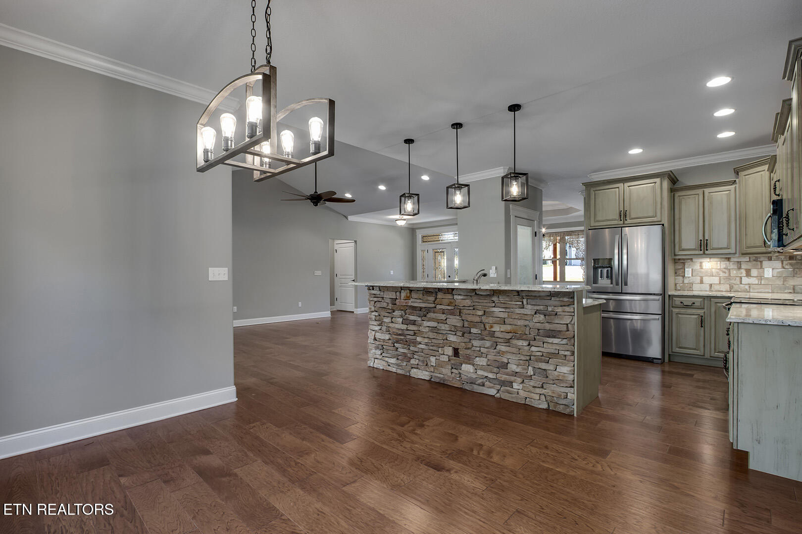 109 Gado Way Loudon, TN 37774 - Photo 19 of 56 19_109 Gado Way_Breakfast03