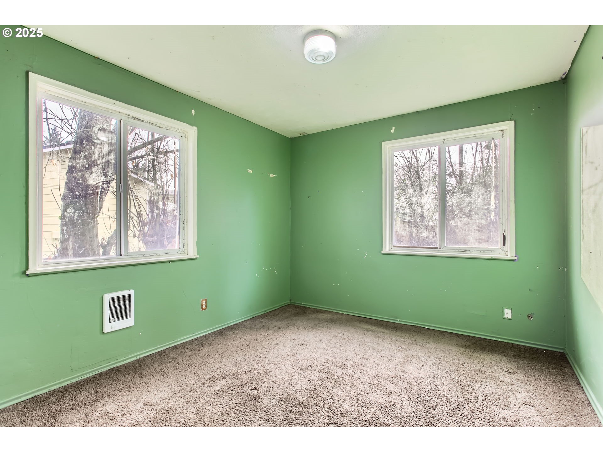 245 Southwest 133rd Avenue Beaverton, OR 97005 - Photo 6 of 12 a view interior of a house and a green space