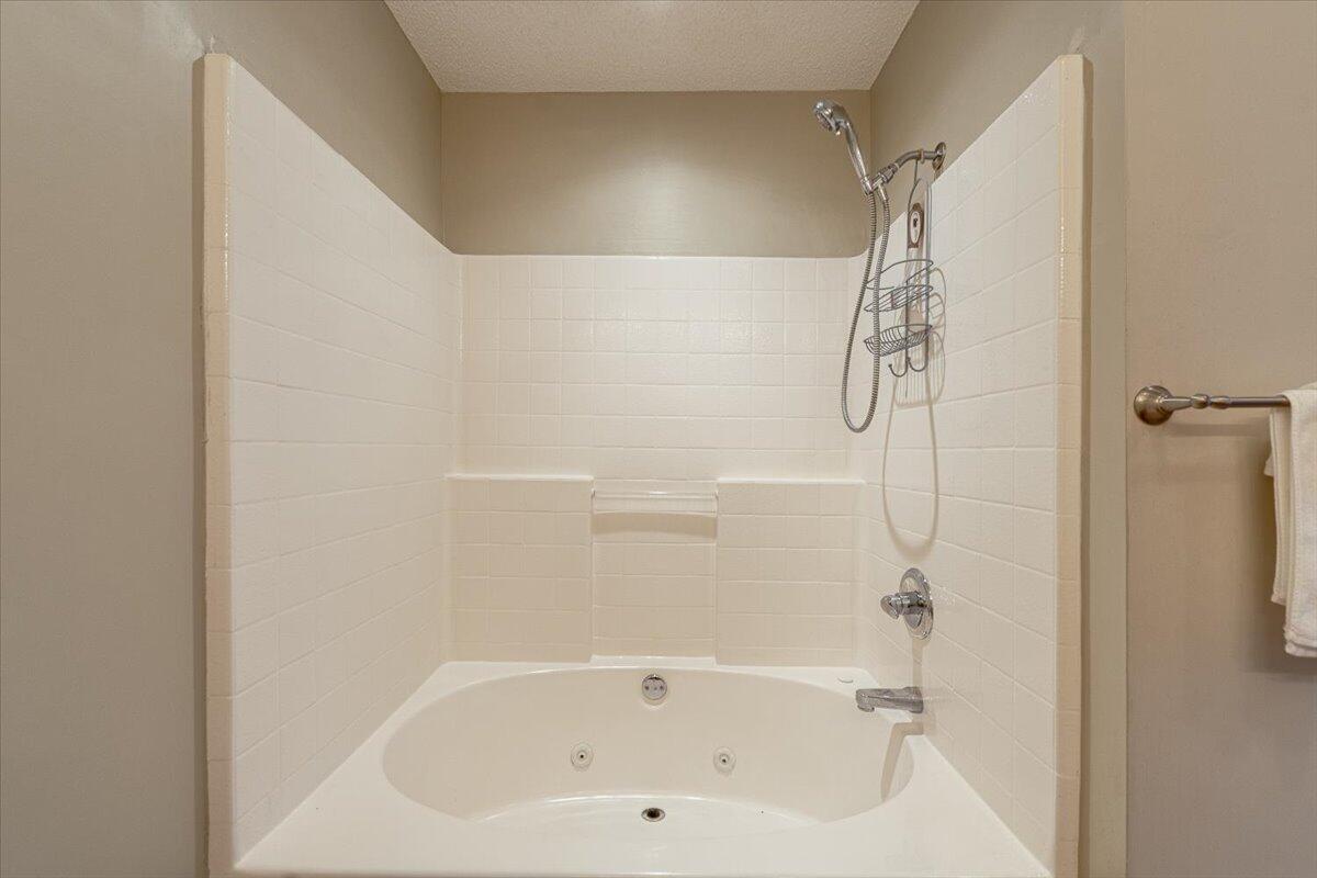 1591 Holcomb Road Ringgold, GA 30736 - Photo 19 of 36 14-1591 Holcomb Rd-22
