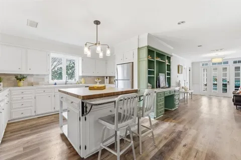 $475,000 | 2032 Charvais Drive, Lake Charles, LA 70601