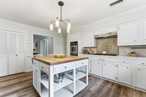 $475,000 | 2032 Charvais Drive, Lake Charles, LA 70601