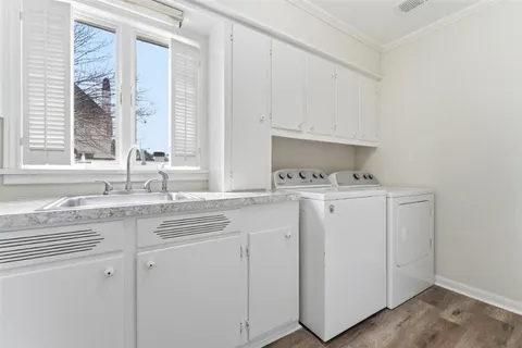 $475,000 | 2032 Charvais Drive, Lake Charles, LA 70601