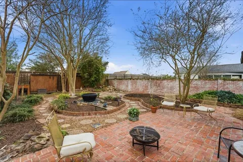 $475,000 | 2032 Charvais Drive, Lake Charles, LA 70601