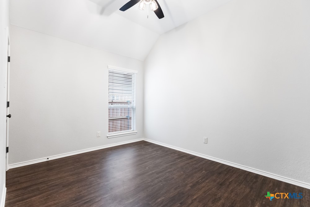 2185 Range Road Seguin, TX 78155 - Photo 18 of 25