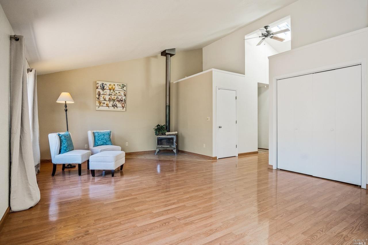 16832 Brewer Road Grass Valley, CA 95949 - Photo 3 of 14
