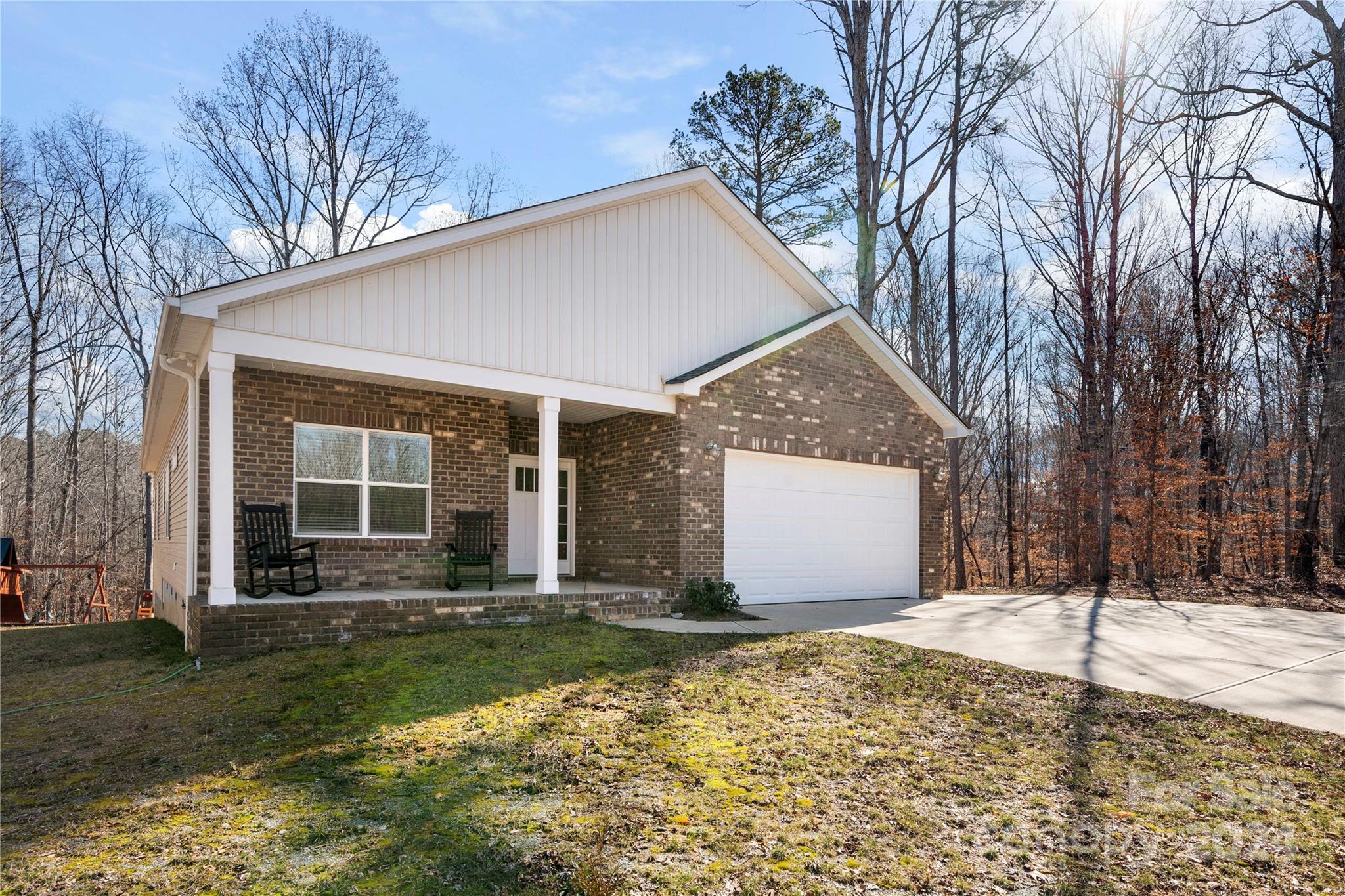 218 Rambler Lane Blacksburg, SC 29702 - Photo 3 of 42 a front view of house with yard