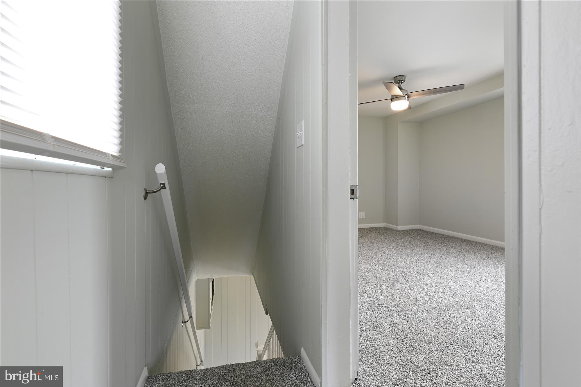 3651 Hineline Road Baltimore, MD 21229 - Photo 30 of 36 Hall