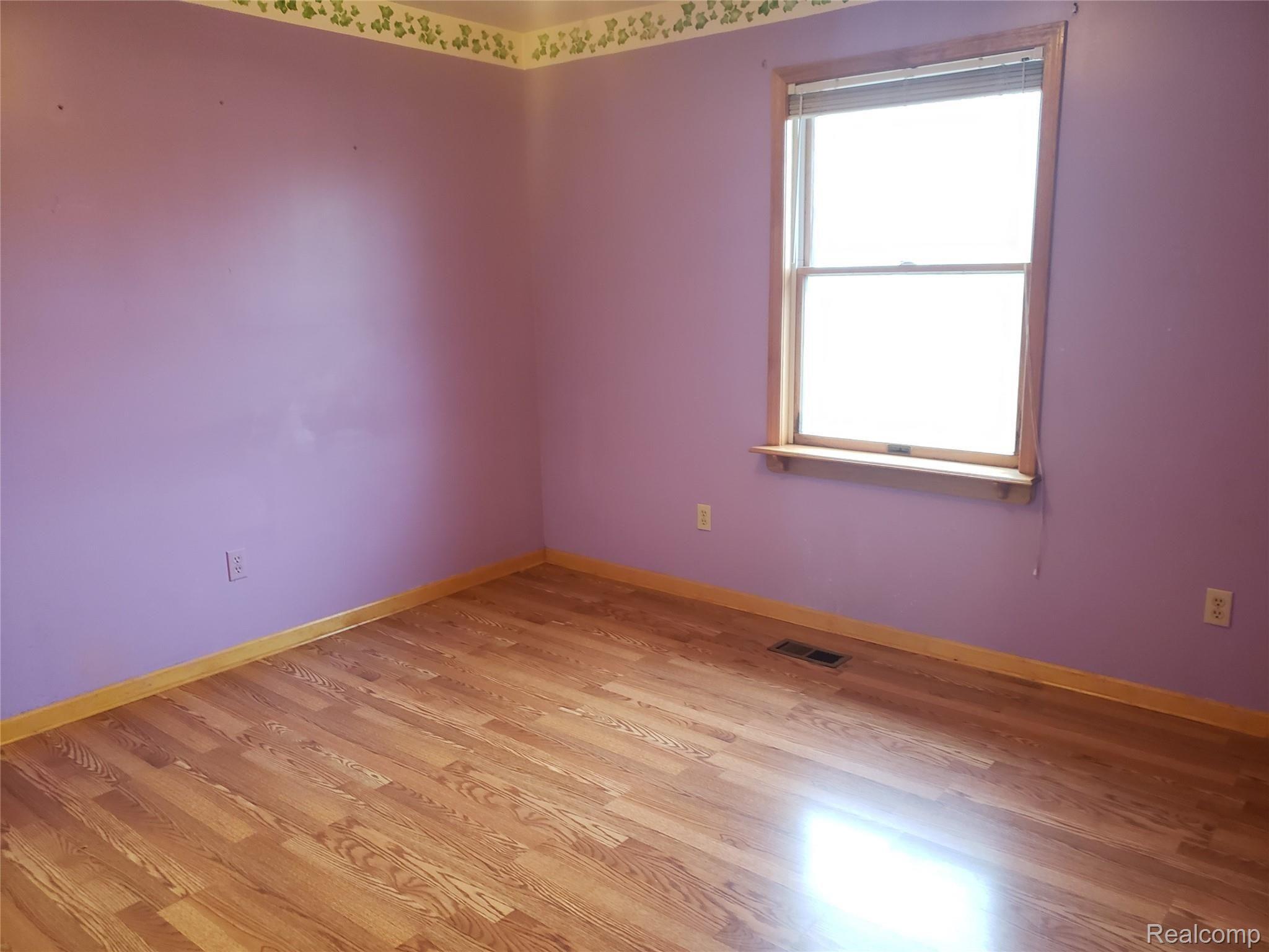 4552 Catlin Road Columbiaville, MI 48421 - Photo 17 of 41 Bedroom 3