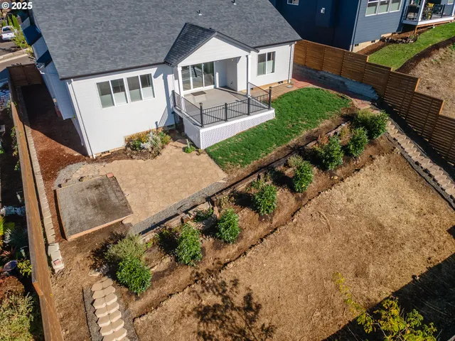 $679,000 | 2898 Northwest Mount Ashland Drive, McMinnville, OR 97128