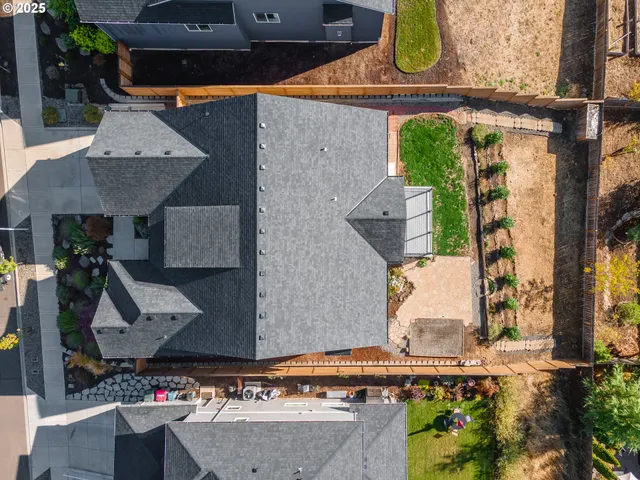 $679,000 | 2898 Northwest Mount Ashland Drive, McMinnville, OR 97128