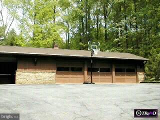 416 Reed Street Mohnton, PA 19540 - Photo 2 of 6 Gallery Image 2