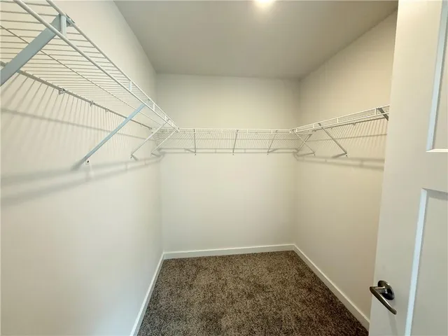 $349,990 | 2004 Canterbury Drive, Imperial, PA 15126