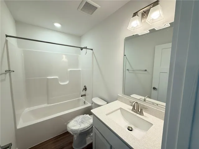 $349,990 | 2004 Canterbury Drive, Imperial, PA 15126