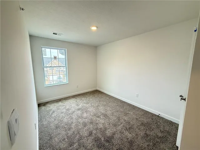 $349,990 | 2004 Canterbury Drive, Imperial, PA 15126