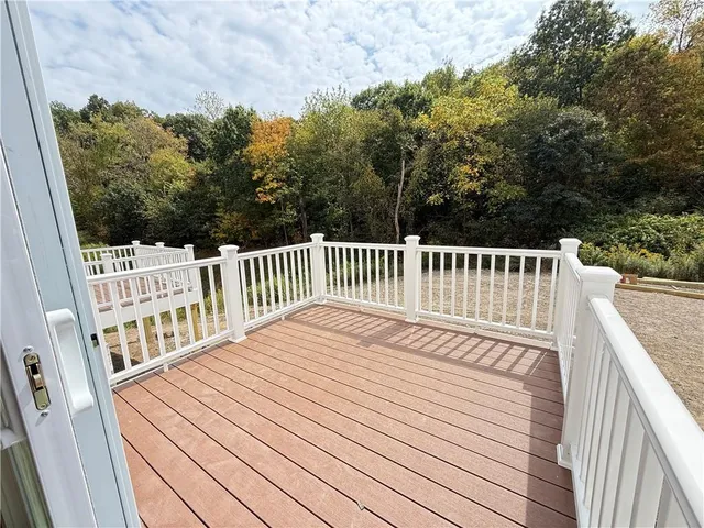 $349,990 | 2004 Canterbury Drive, Imperial, PA 15126