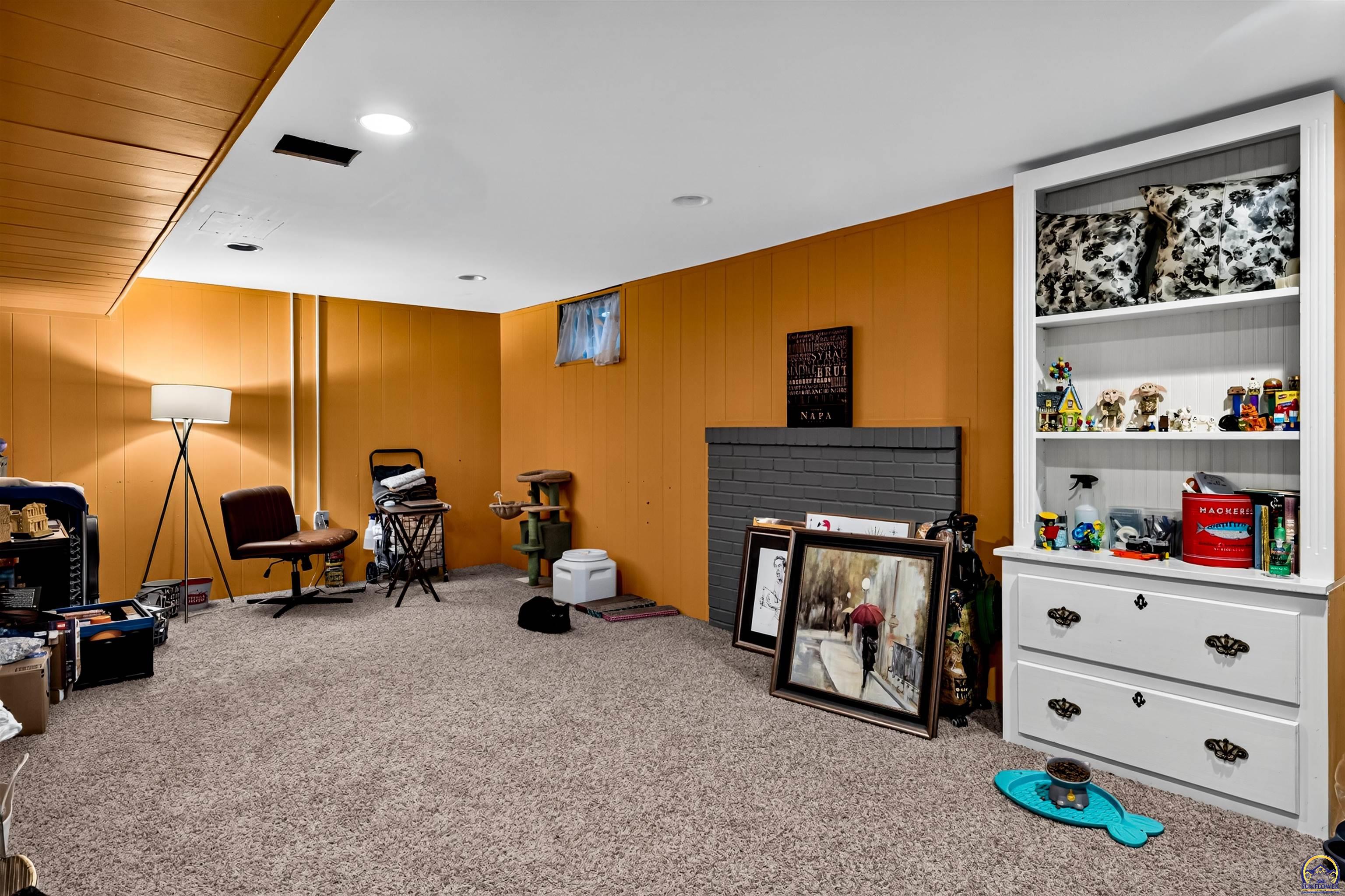3640 Southwest York Way Topeka, KS 66604 - Photo 37 of 57