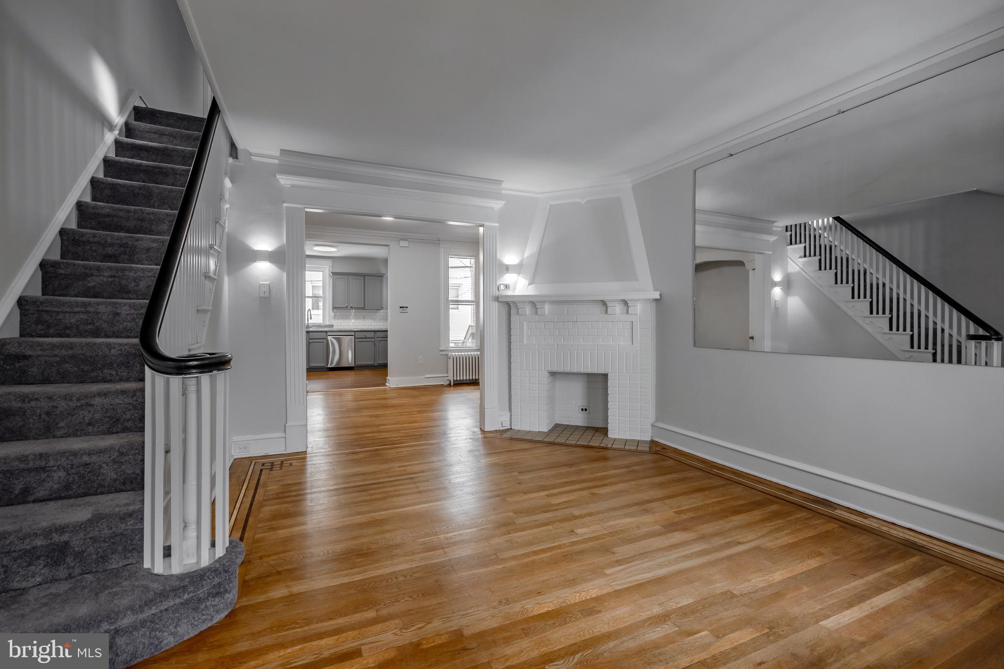 243 Avon Road Upper Darby, PA 19082 - Photo 5 of 27