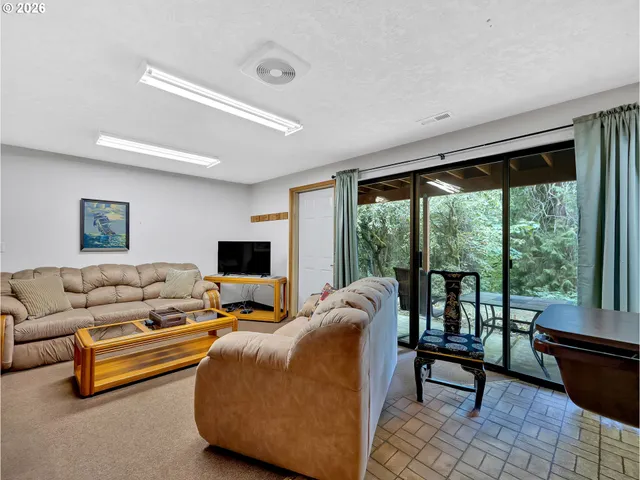 $599,950 | 58610 Highway 26, Sandy, OR 97055