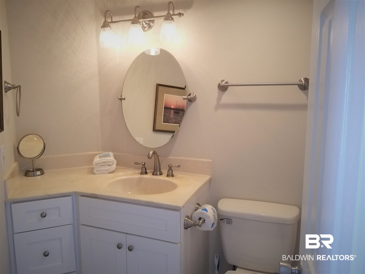 497 Plantation Road, Unit 1344 Gulf Shores, AL 36542 - Photo 15 of 19 Master bath
