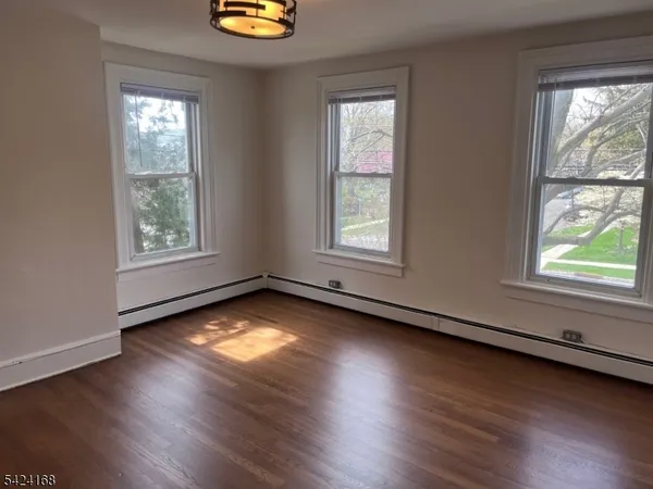 $2,100 | 1900 Grand Street, Unit 2, Scotch Plains, NJ 07076