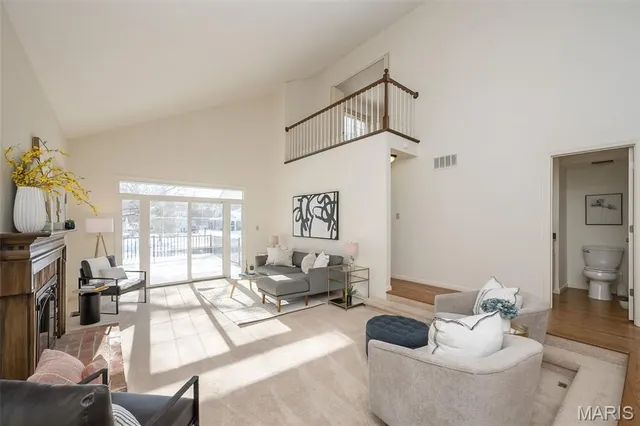 $515,000 | 14924 Manor Lake Drive, Chesterfield, MO 63017