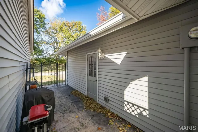 $515,000 | 14924 Manor Lake Drive, Chesterfield, MO 63017