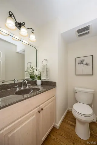 $515,000 | 14924 Manor Lake Drive, Chesterfield, MO 63017