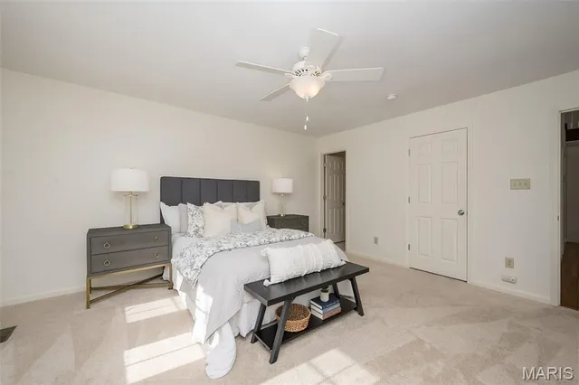 $515,000 | 14924 Manor Lake Drive, Chesterfield, MO 63017