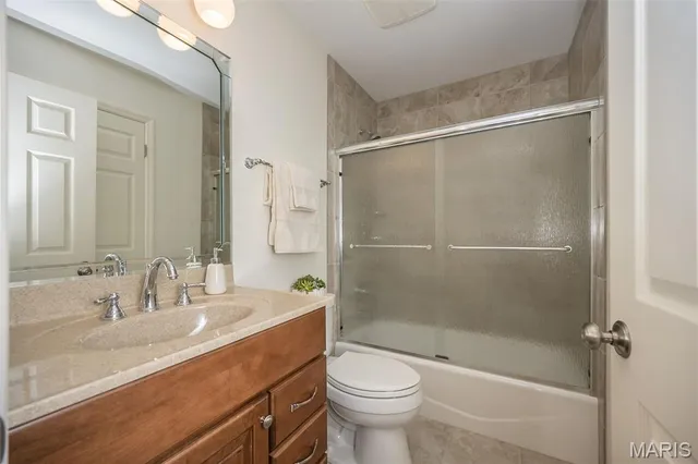 $515,000 | 14924 Manor Lake Drive, Chesterfield, MO 63017