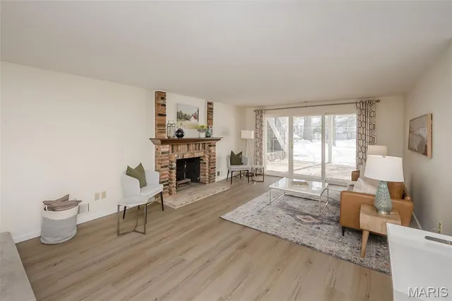 $515,000 | 14924 Manor Lake Drive, Chesterfield, MO 63017