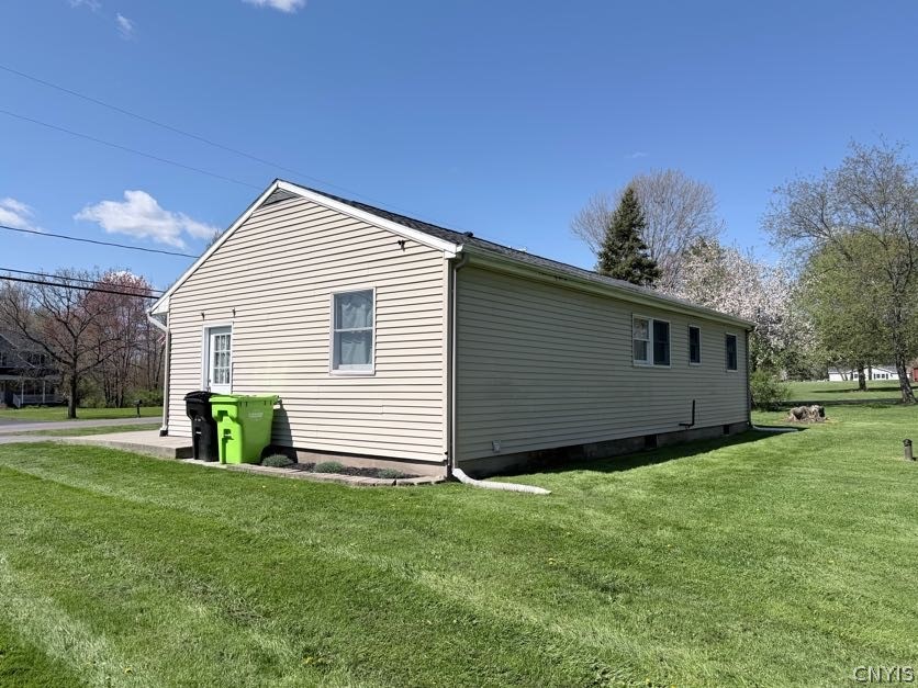 1127 Smithridge Road Bridgeport, NY 13030 - Photo 5 of 36