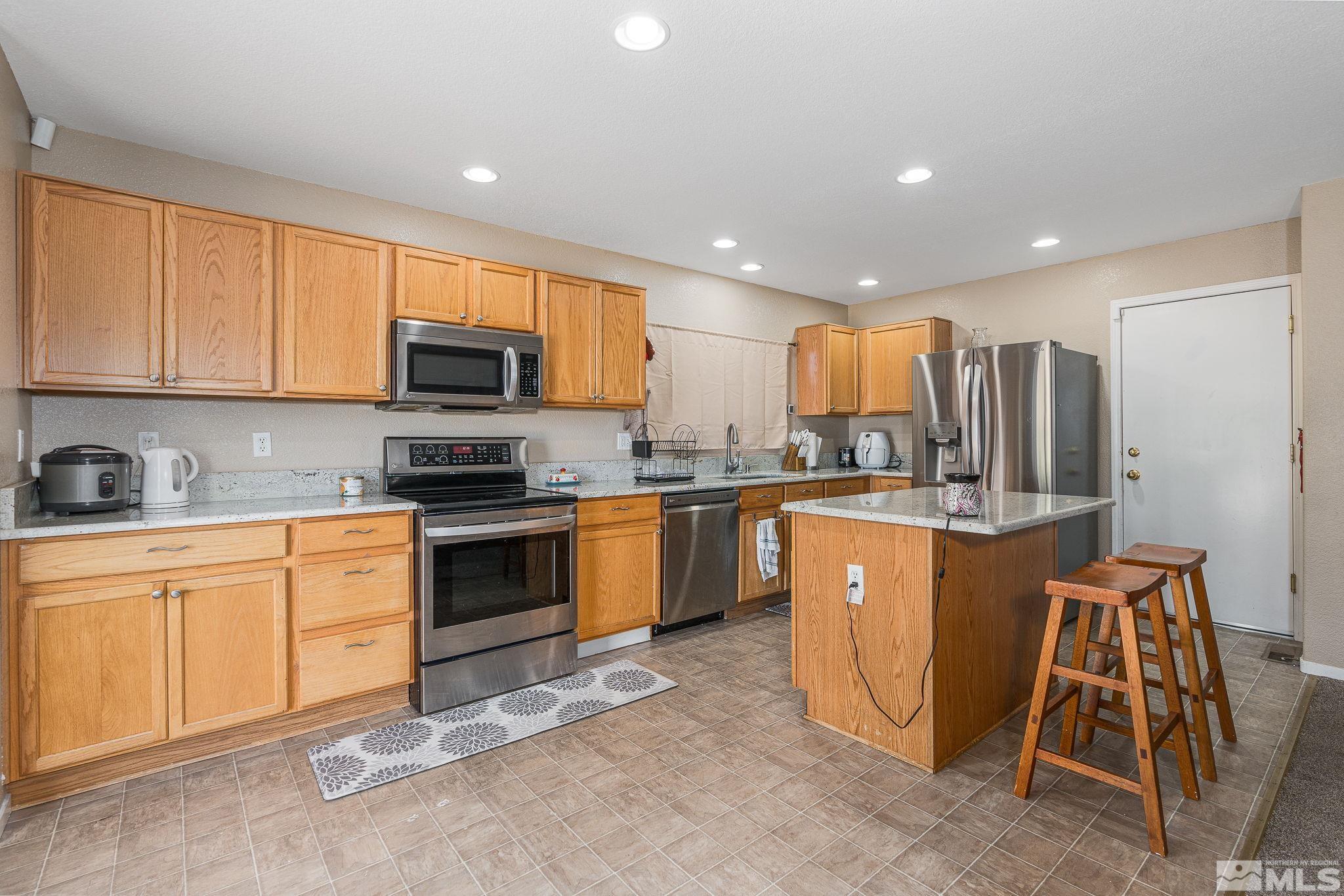 7655 Appenzell Street Reno, NV 89506 - Photo 11 of 28 Photo 11