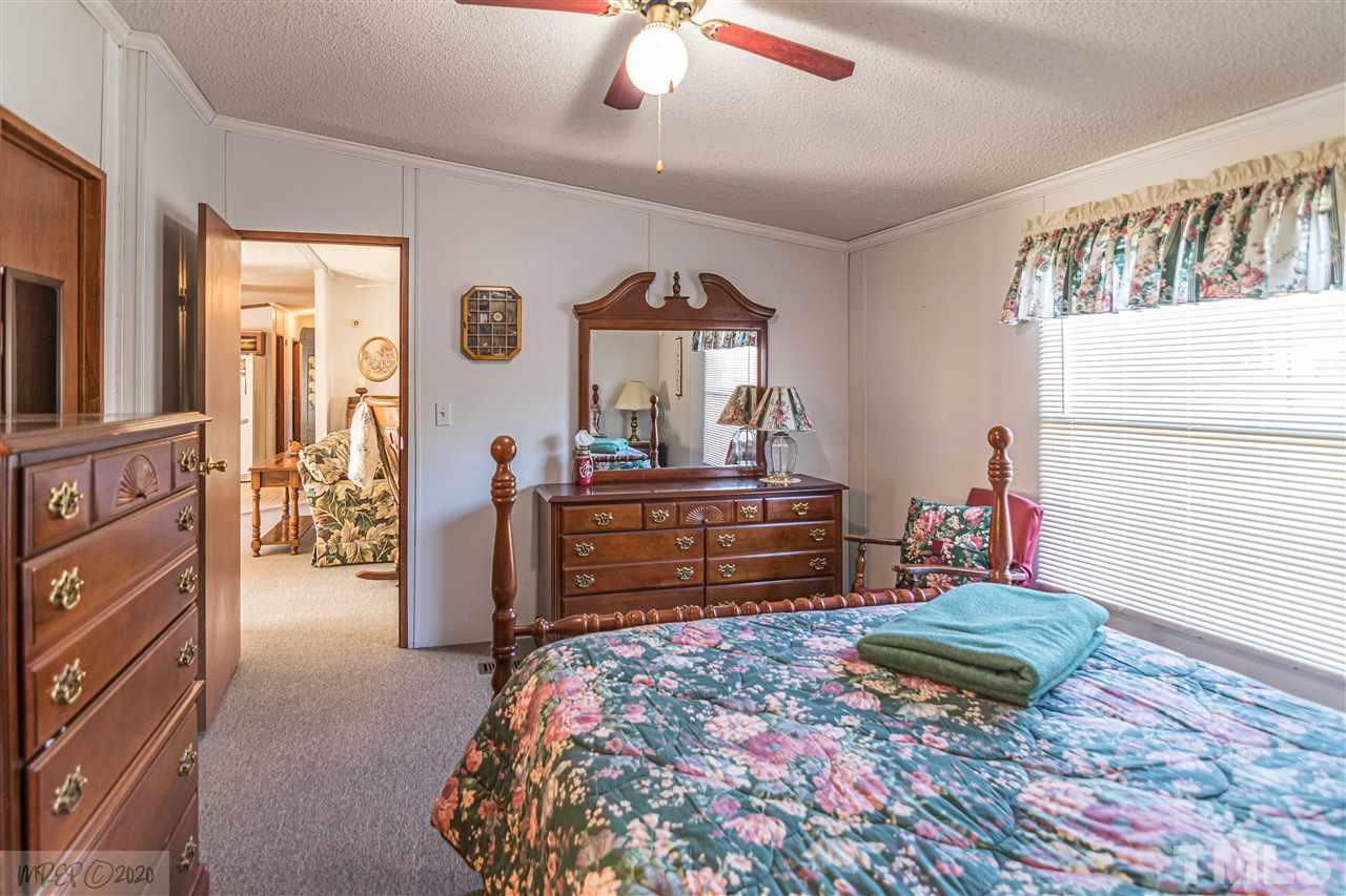 952 Woodruff Road Selma, NC 27576 - Photo 13 of 30 Gallery Image 13
