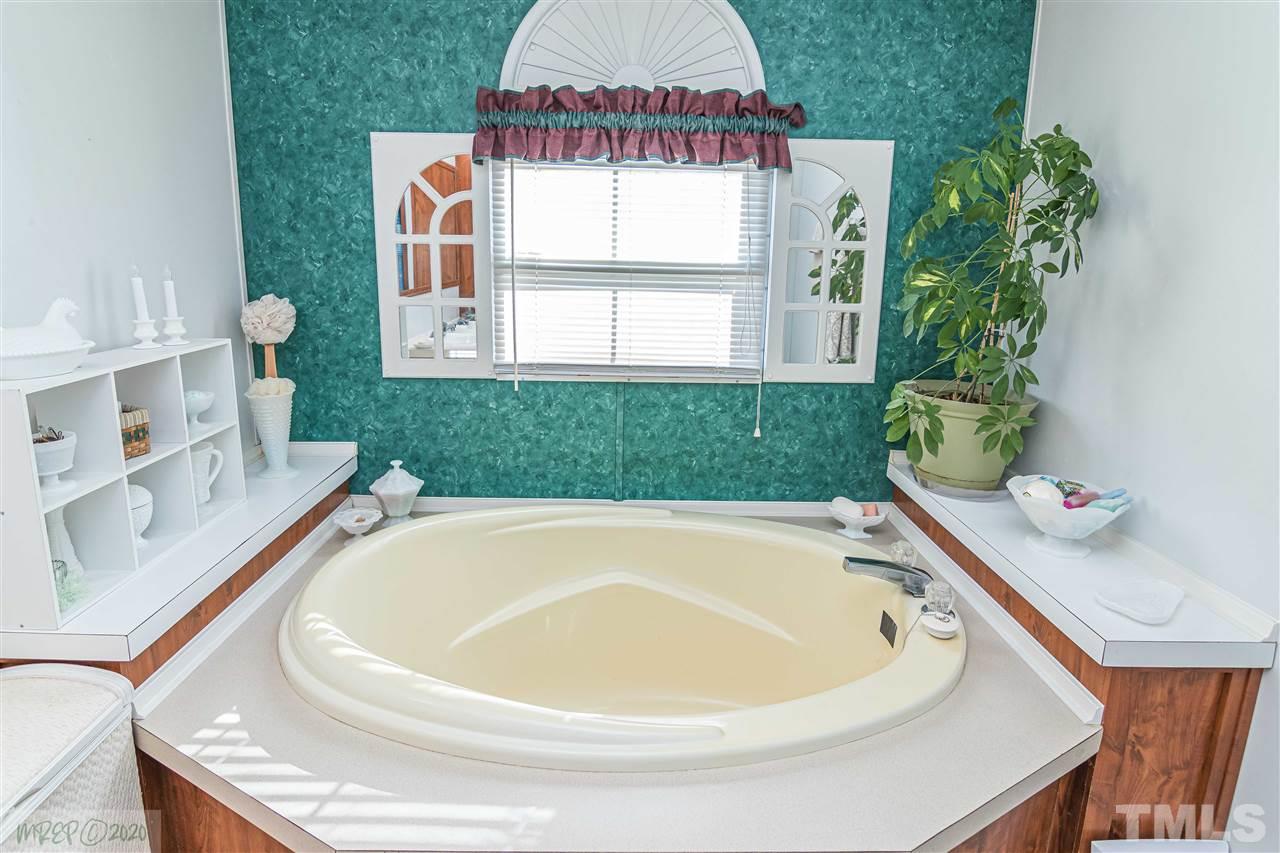 952 Woodruff Road Selma, NC 27576 - Photo 15 of 30 Gallery Image 15