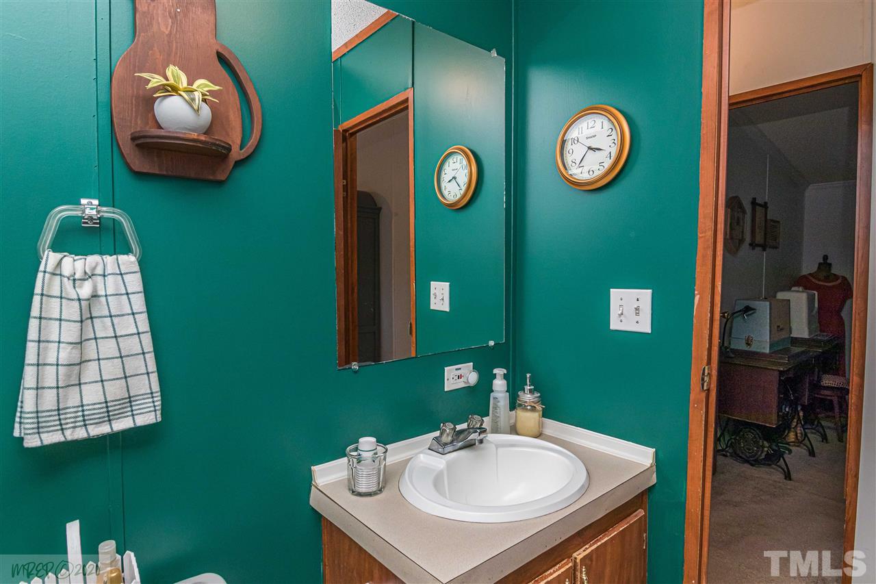 952 Woodruff Road Selma, NC 27576 - Photo 23 of 30 Gallery Image 23