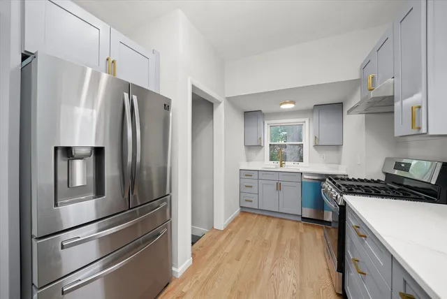 $359,900 | 1009 Augusta Avenue, Elgin, IL 60120