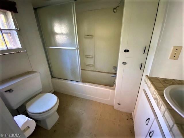 218 Model Farm Road High Point, NC 27263 - Photo 34 of 46 Bathroom in guest quarters