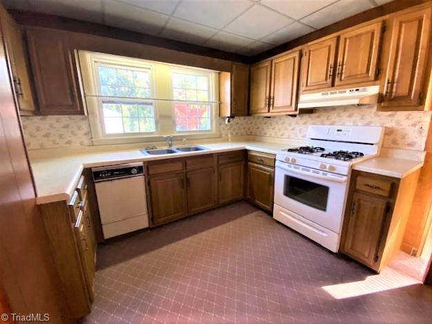218 Model Farm Road High Point, NC 27263 - Photo 9 of 46 Kitchen