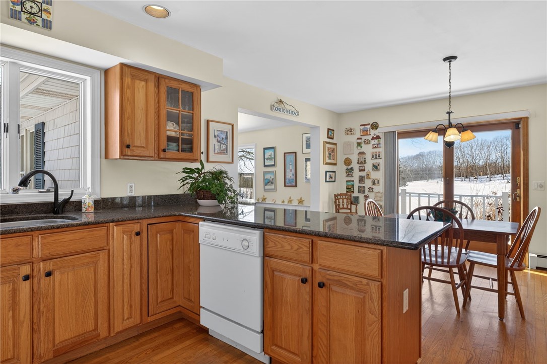 19 Wicklow Road Westerly, RI 02891 - Photo 13 of 50